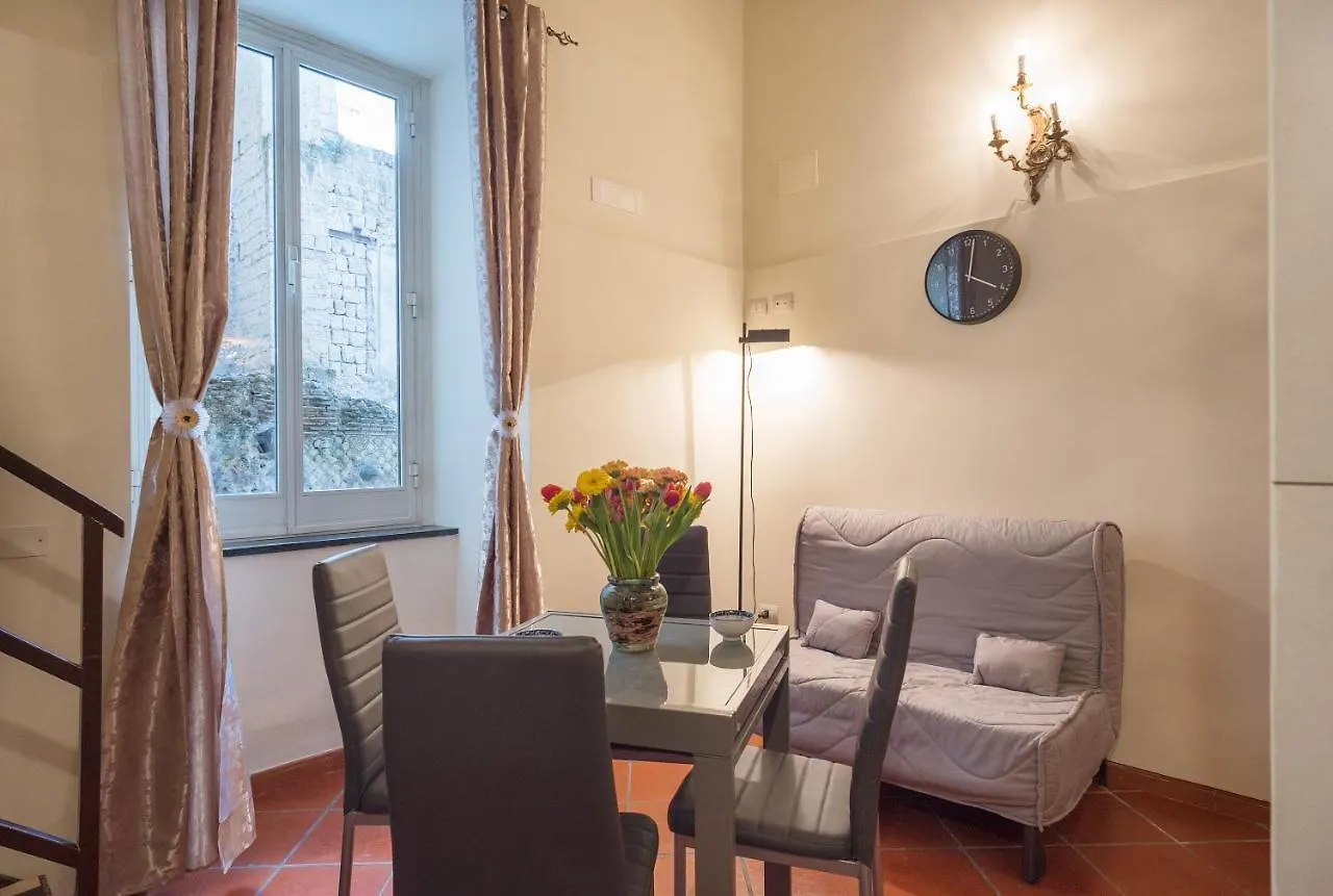 Napoli Centro, A Windows On The Monuments Apartment  Naples