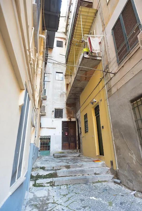 Napoli Centro, A Windows On The Monuments Apartment