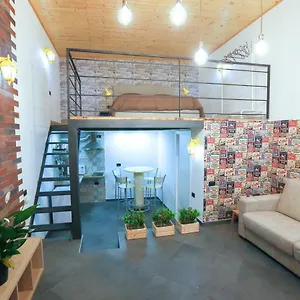  Apartment Santa Chiara Maison